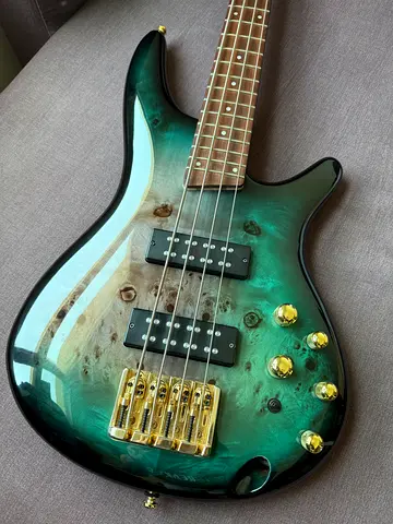 Ibanez SR400