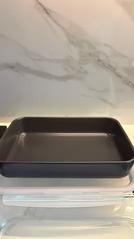 Non-stick Rectangular Baking/Roasting Pan - Good Condition