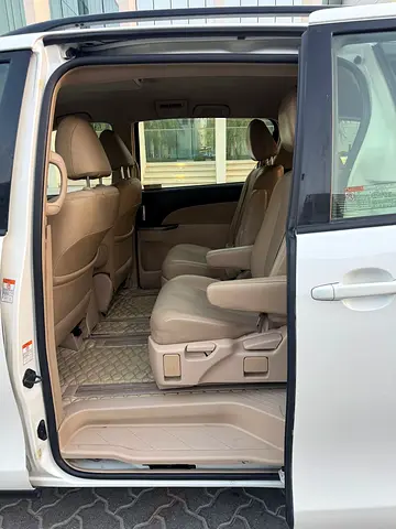 2018 Toyota PREVIA 照片 13