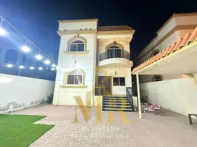 A distinctive villa for sale in Rawda 2, on a street and alley, in a strategic location near Sheikh