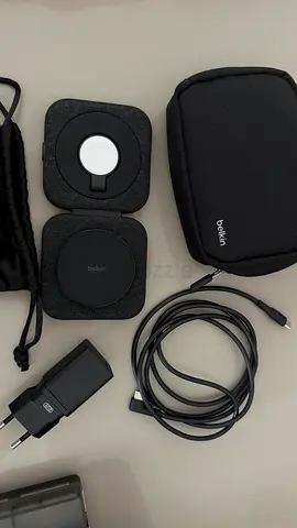 Belkin Wireless Charger Pad with Carry Case and Cables - Lightly Used