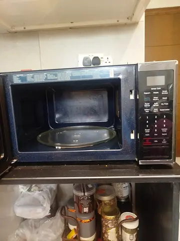 countertop microwave oven - great working condition