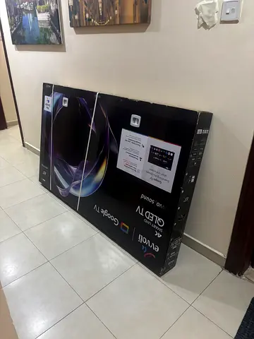 Smart tv brand new 65 inch