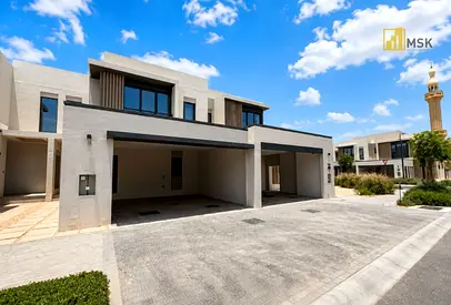 Single Row | VASTU Compliant | Close To Pool