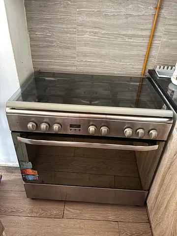 Stainless Steel Freestanding Gas Stove with Oven - Good Condition
