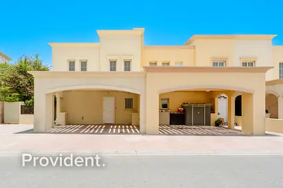 Large Plot | Corner Unit | Close to Lake
