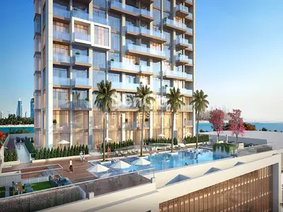 Studio | Motivated Seller | Waterfront