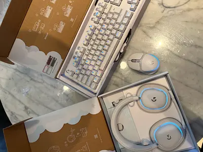 Logitech Aurora Gaming Set - G715 + G705 + G735