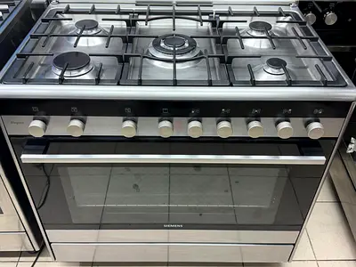 Siemens 90cm Stainless Steel Gas Cooker with Oven - Good Condition