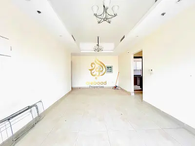 Specious 1BHK apartment with bolcony very prime location just in 52k in warsan 4