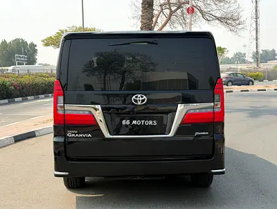 صورة 6 لـ 2023 Toyota GRANVIA