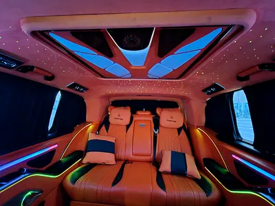 صورة 14 لـ 2018 Mercedes-BENZ VIANO