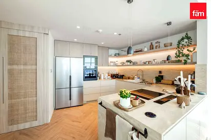 Fully Renovated | Iconic Sea And Burj Views