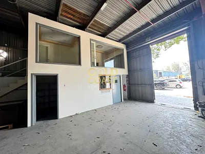 HIGH CEILING | GOOD POWER | PARKING | MEZZANINE OFFICE | EASY ACCESS