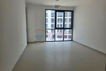 PRIME LOCATION - WATERFRONT VIEW - LUXURY LIVING