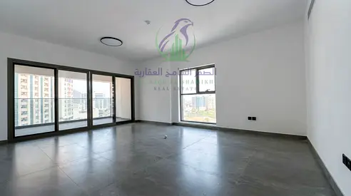 4-Bedroom Apartment for Rent, 2,300 sq ft, 5 Bathrooms, 2 Master Bedrooms, Maid’s Room, Balcony, Built-in Wardrobes, 2 Parking Spaces & Full Amenities