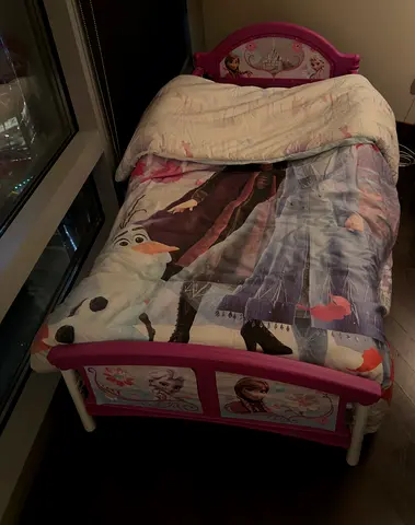 Pink Disney Frozen Toddler Bed with Mattress (Princess Theme)