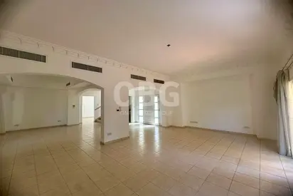 Vastu | Well Maintained | Single Row