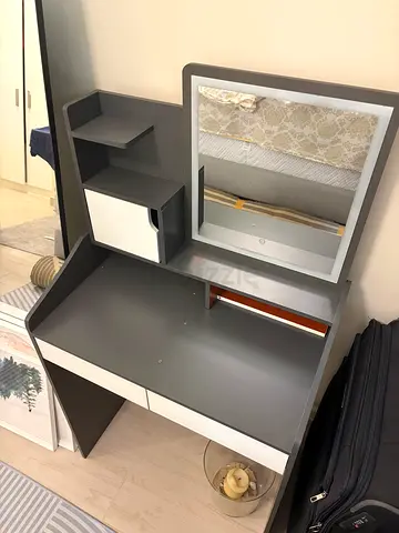Small dresser with mirror