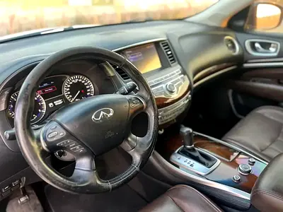 2015 Infiniti QX60 — фото 6