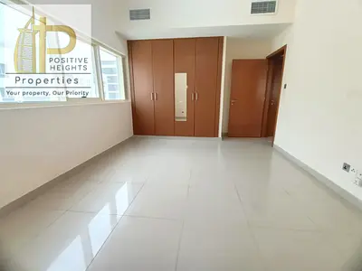Spacious 3BR+Balcony | Close to Metro | Vacant