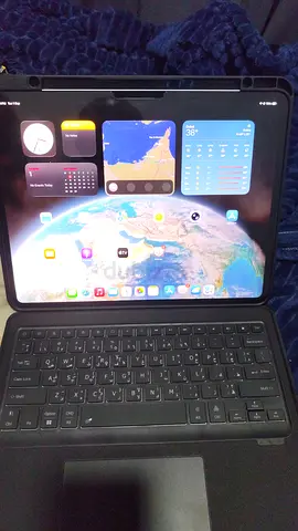 iPad Pro with Smart Keyboard Folio - Good Working Condition with apple care