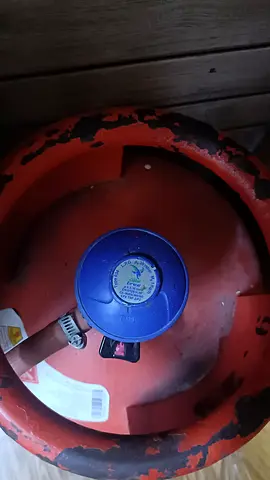 Used LPG gas cylinder - standard red cylinder with regulator and pipe
