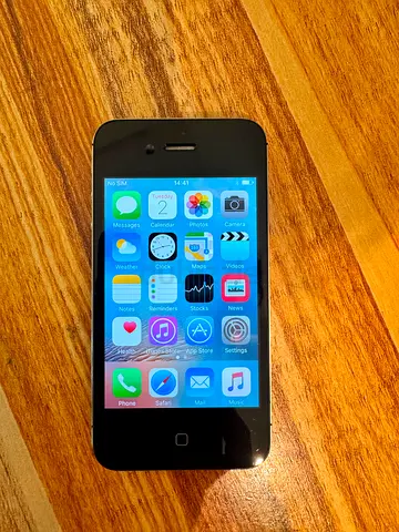 Apple Iphone 4s Excellent condition