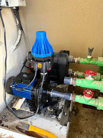 Plumping and electrical maintenance service