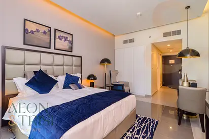 Large Studio Fully Furnished Higher Floor Vacant