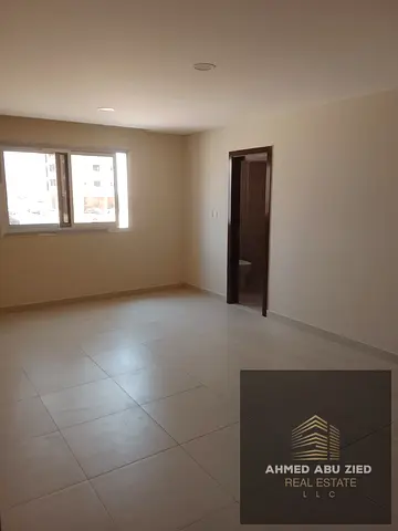 طابق ميزانين - مكاتب تجاريه - مساحات مختلفه - اول ساكن