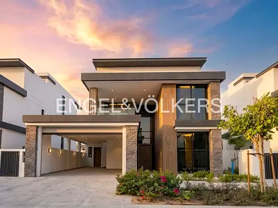Modern Luxury Villa | Pool & Tropical Landscaping