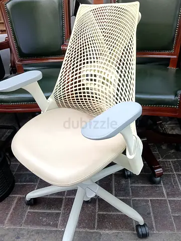 Herman Miller sayle chair for selling fully adjustment