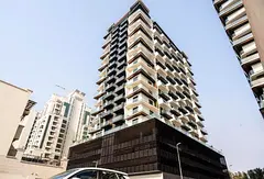 HIGH FLOOR || MODERN LAYOUT || READY TO MOVE