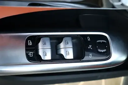 صورة مصغرة 6 لـ 2023 Mercedes-BENZ C-CLASS