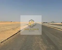 Corner plot of land directly opposite the park in Blida 2. Freehold for Arabs. Residential permit fo