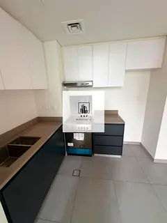 Specious luxury apartment for rent