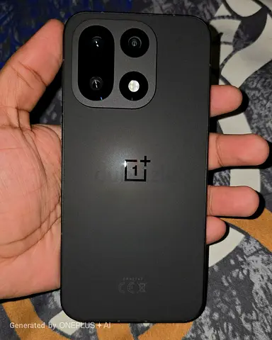 OnePlus smartphone in matte black - Good condition