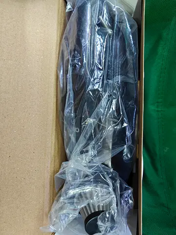 Brand new Car Vacuum cleaner (boxed, unused)