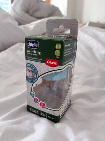 Chicco Newborn Glass Feeding Bottle 120 ml (New in Box)