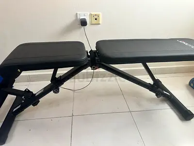 Adjustable flat/incline/decline workout bench - sturdy, good condition