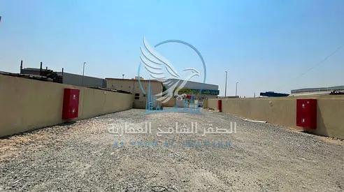 حوطه مساحه 9000 الف قدم مربع | كهرباء 25 كيلو وات | شارع رئيسي | موقع مميز | مع مكتب و2 حمام ومطبخ
