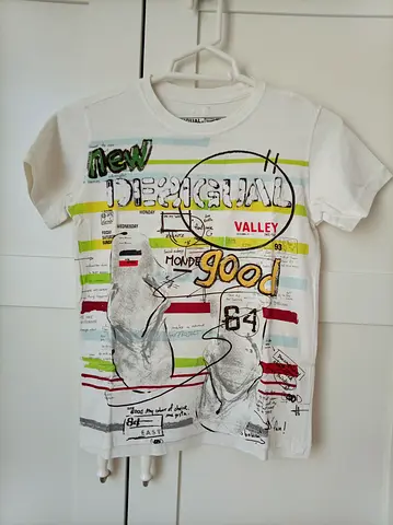 DESIGUAL White graphic boys' T-shirt - size S/9-10 years, exellant condition