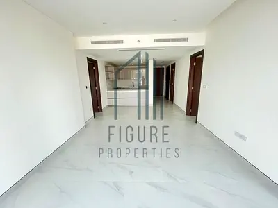 2BR Apartment (massive storage) Lower Floor - Downtown Skyline View
