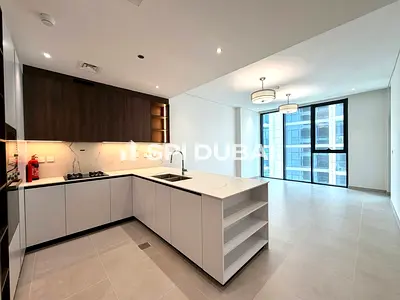 Modern 1BR |Balcony with City & Park Views| 2 Bath
