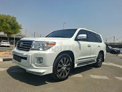 Toyota Land Crusier GXR 2013 GCC V6 very good condition