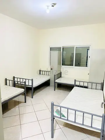 Ladies Bed space Available Shabiya11,12