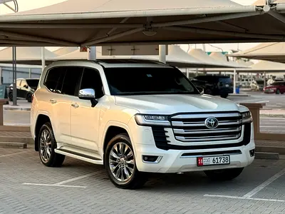 Toyota Land Cruiser VXR – Top Spec | 25,000 KM | Like Brand New