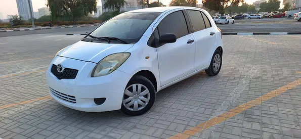2008 Toyota YARIS — фото 1