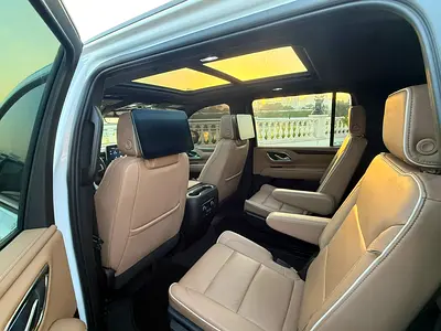 2023 Chevrolet SUBURBAN 照片 12